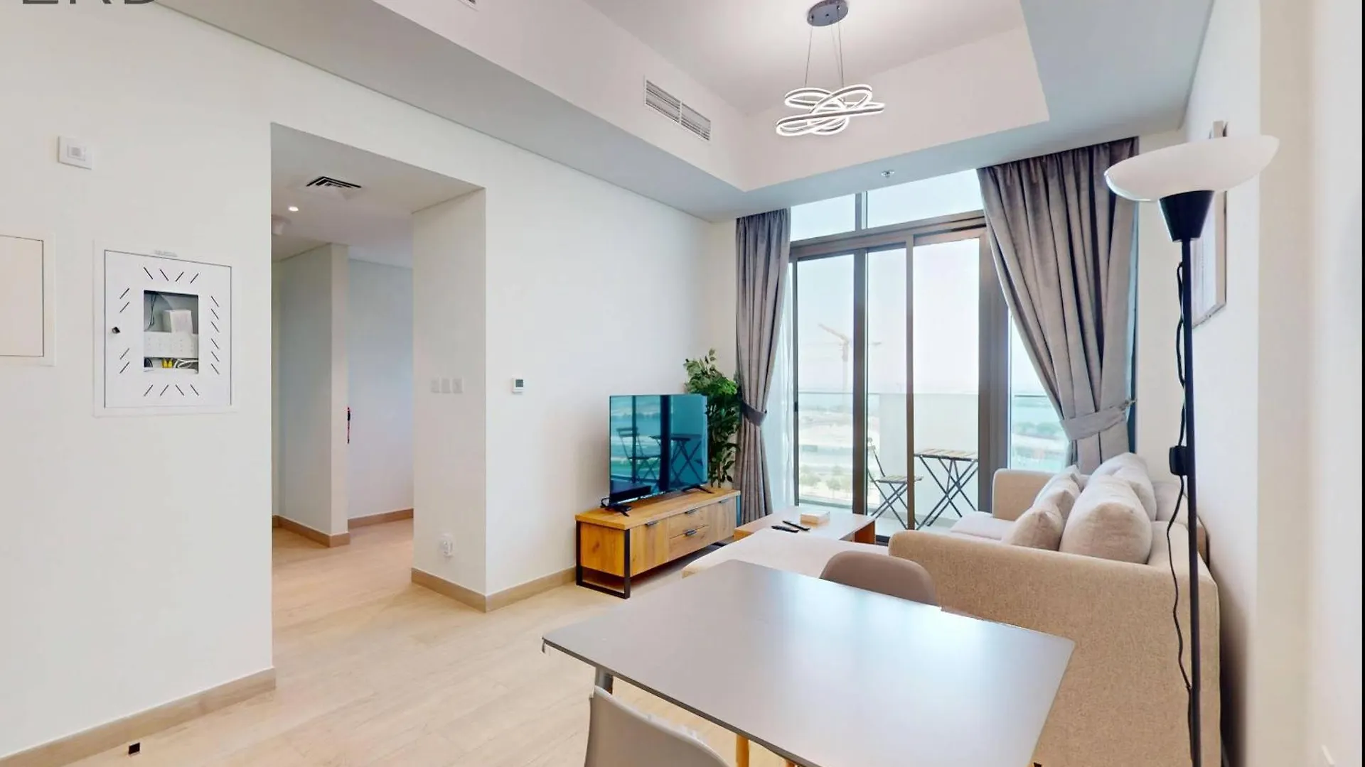 Cozy 1Br With Canal View 두바이 0*,