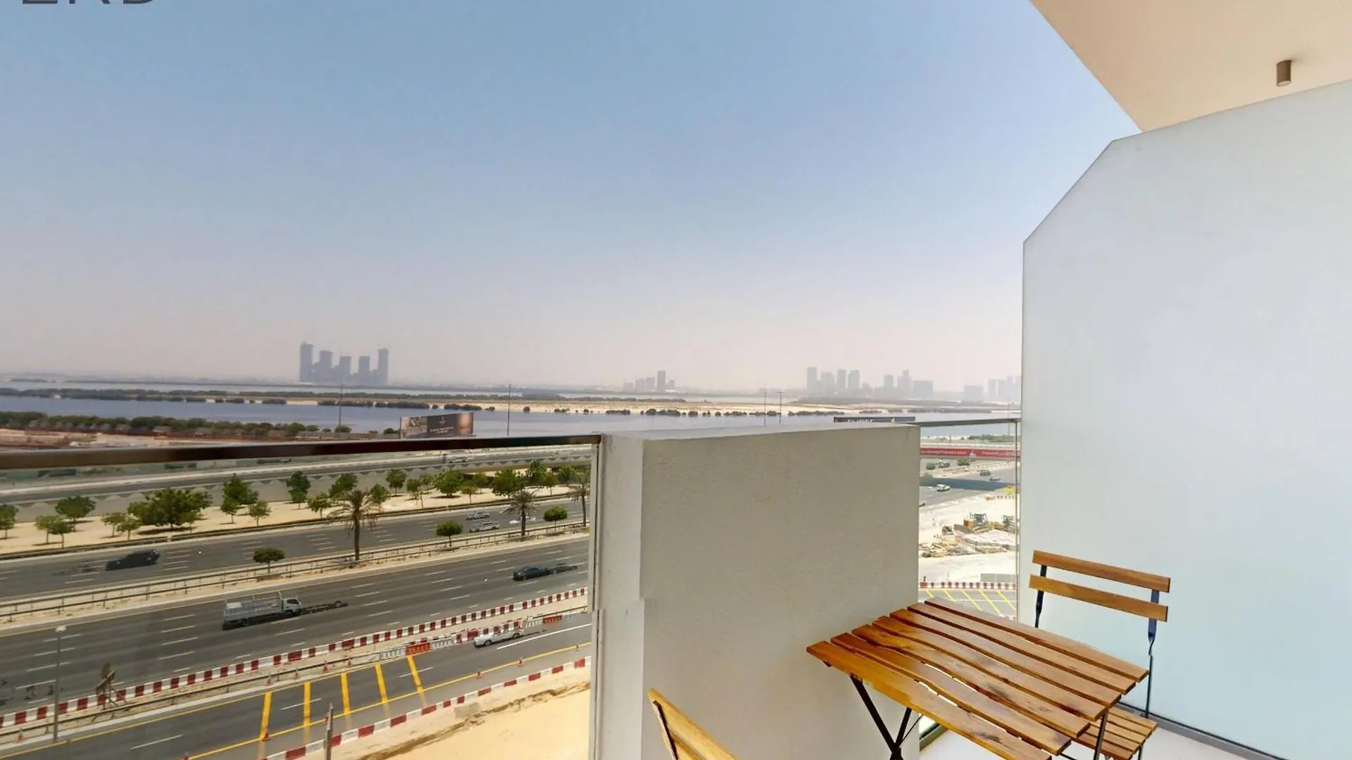 Cozy 1Br With Canal View 두바이